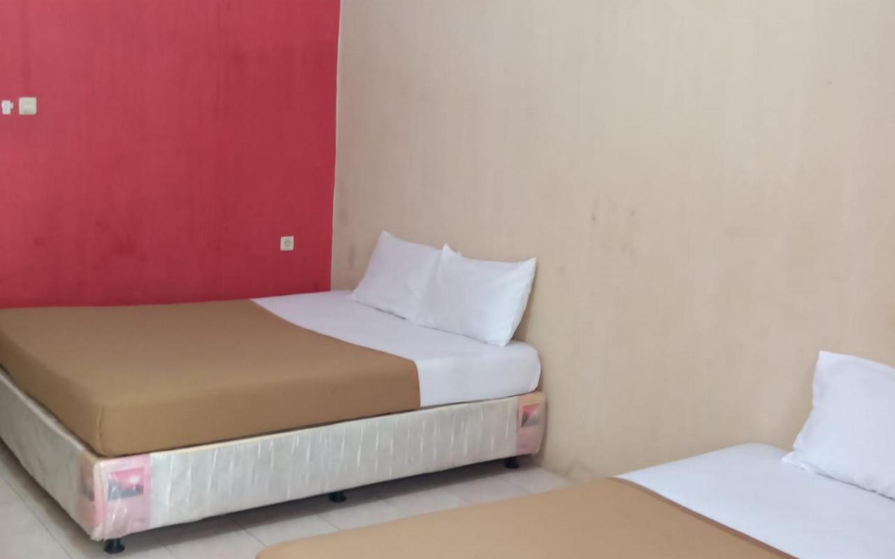 Hotel Nirwana Situbondo Redpartner Banyuanget Exterior photo